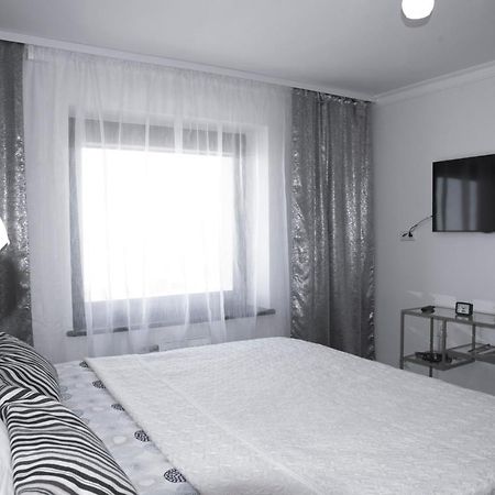 Lyra63 Large 80Sq M Top 14 Floor Šiauliai Dış mekan fotoğraf