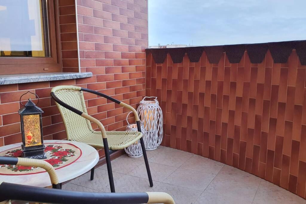 Lyra63 Large 80Sq M Top 14 Floor Šiauliai Dış mekan fotoğraf