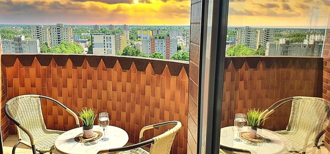 Lyra63 Large 80Sq M Top 14 Floor Šiauliai Dış mekan fotoğraf